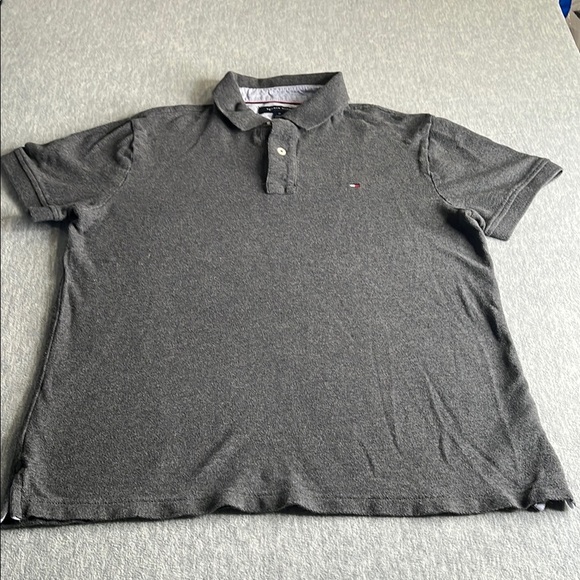 Tommy Hilfiger Men's Gray Polo Shirt - Picture 1 of 6